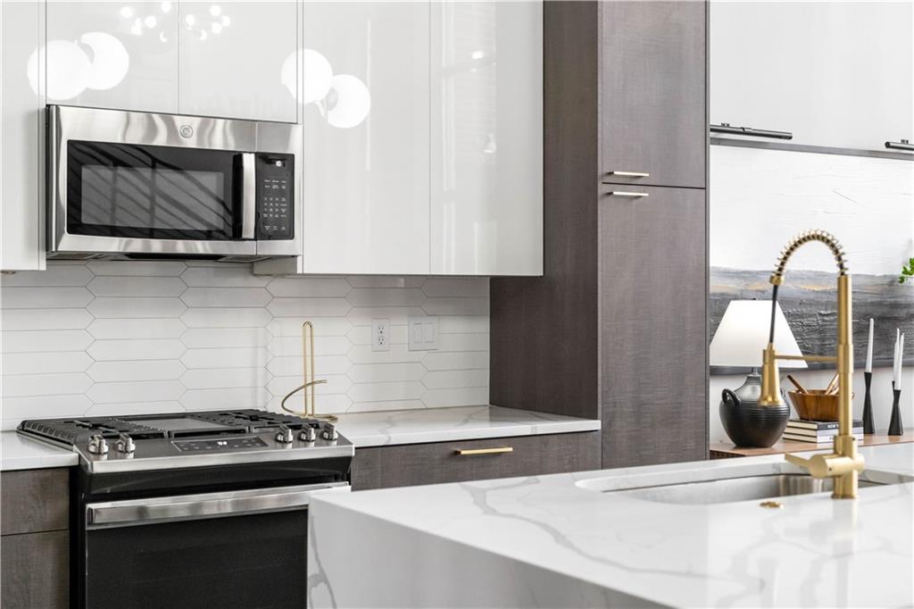 1023 Juniper Street NE Unit 302