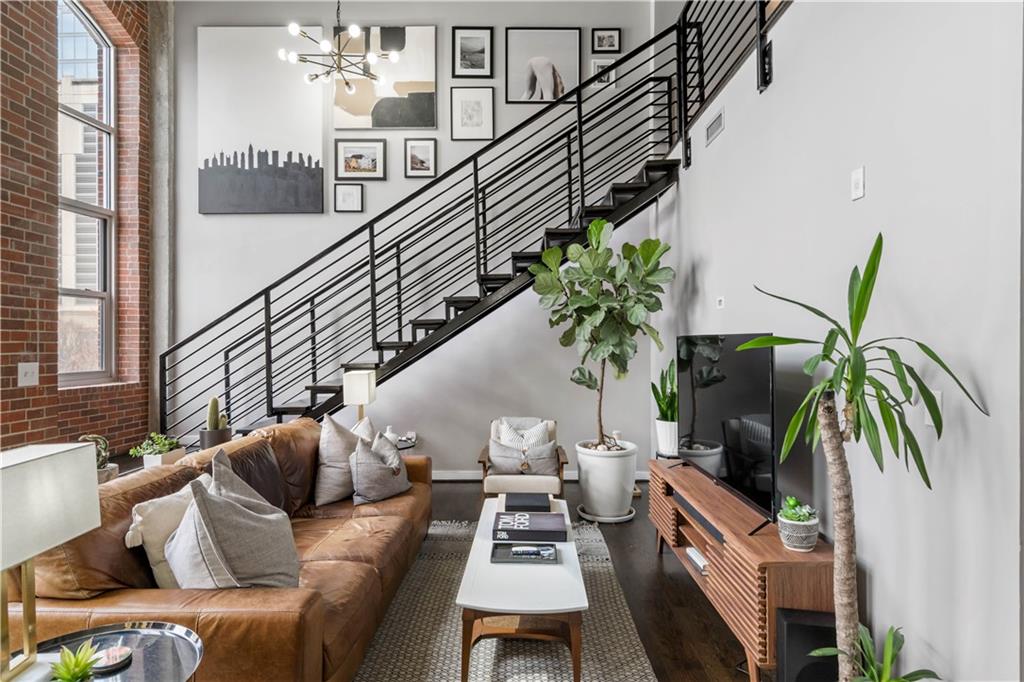 1023 Juniper Street NE Unit 302