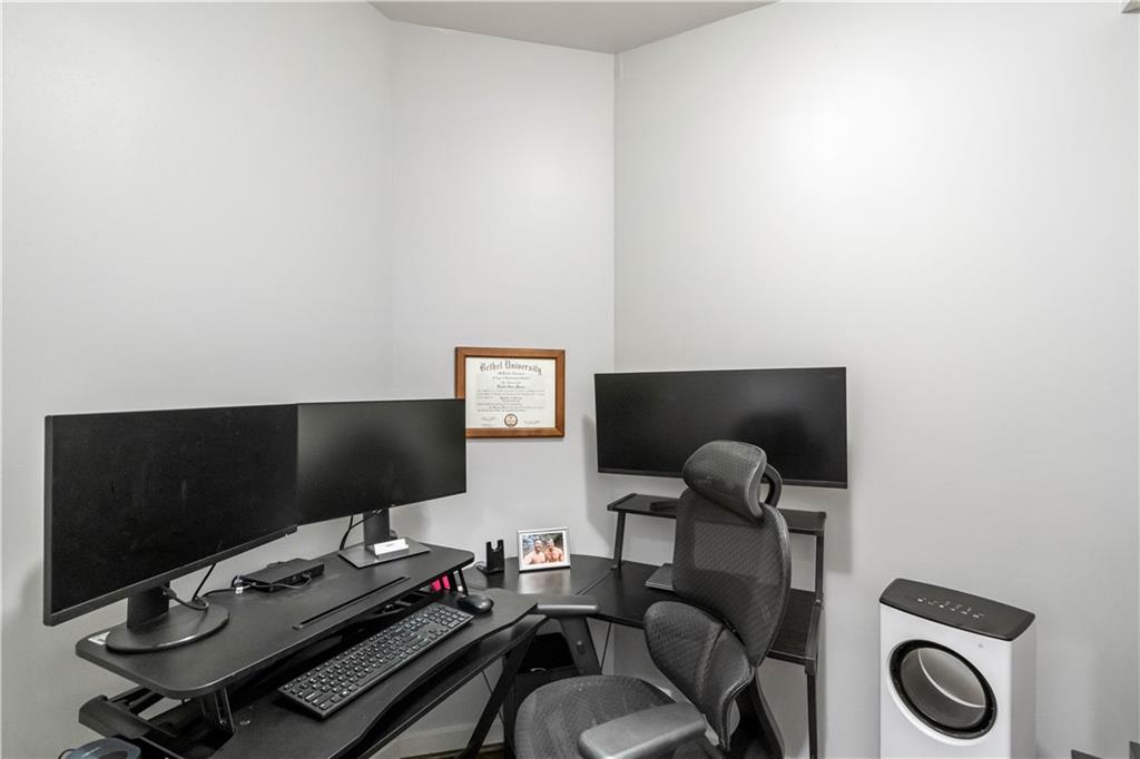 1023 Juniper Street NE Unit 302