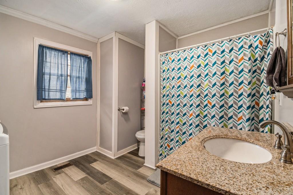 33 E Porter Street SE