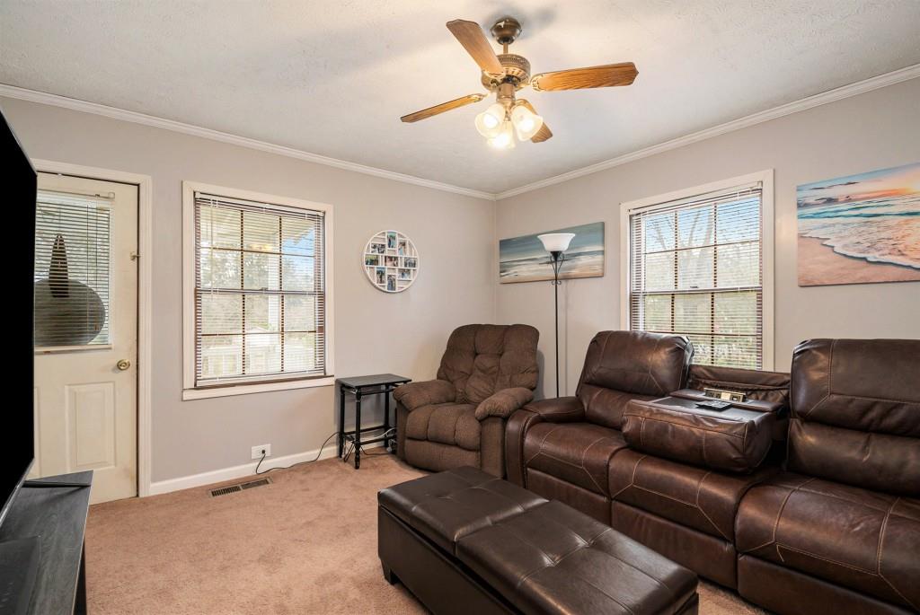 33 E Porter Street SE