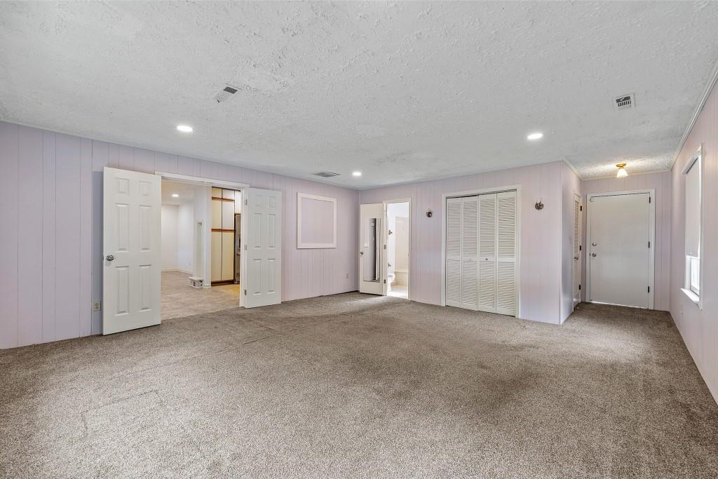 2747 Santa Barbara Drive NW