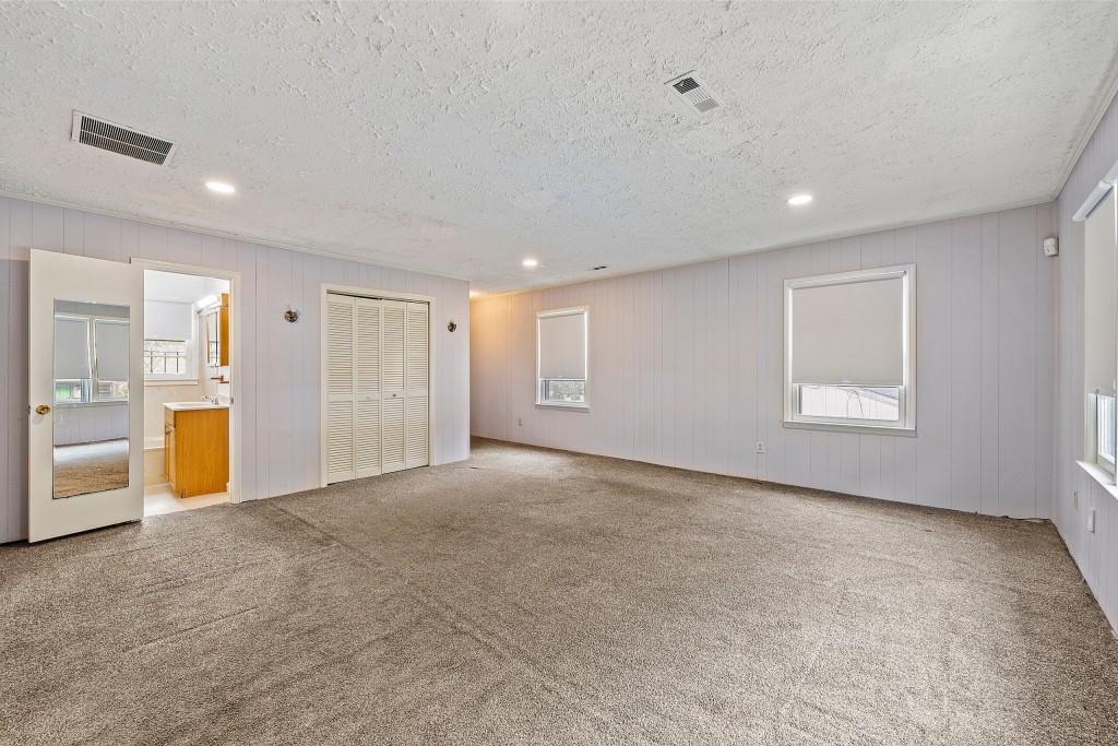 2747 Santa Barbara Drive NW