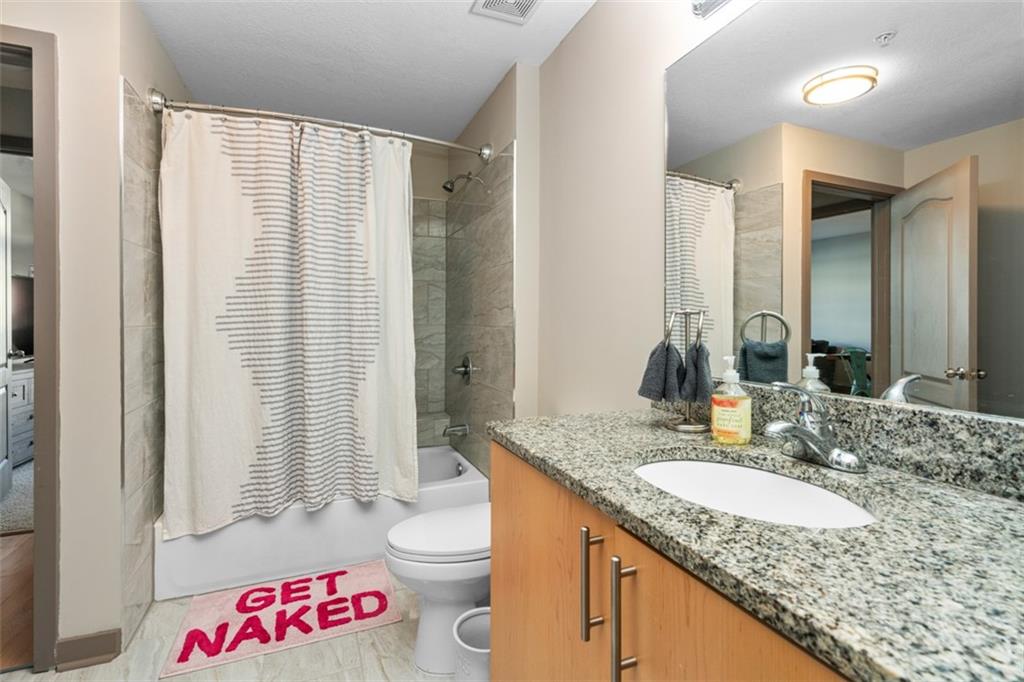 390 17th Street NW Unit 5016