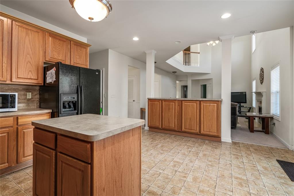 2304 Willow Shade Court