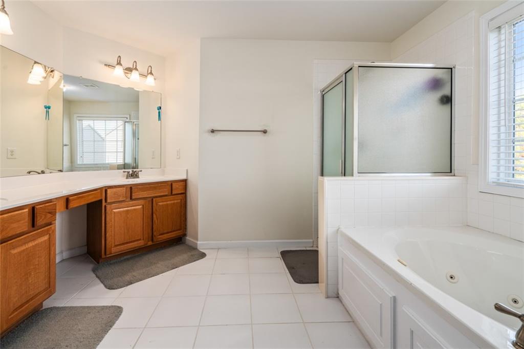 2304 Willow Shade Court