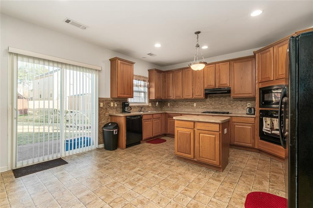 2304 Willow Shade Court