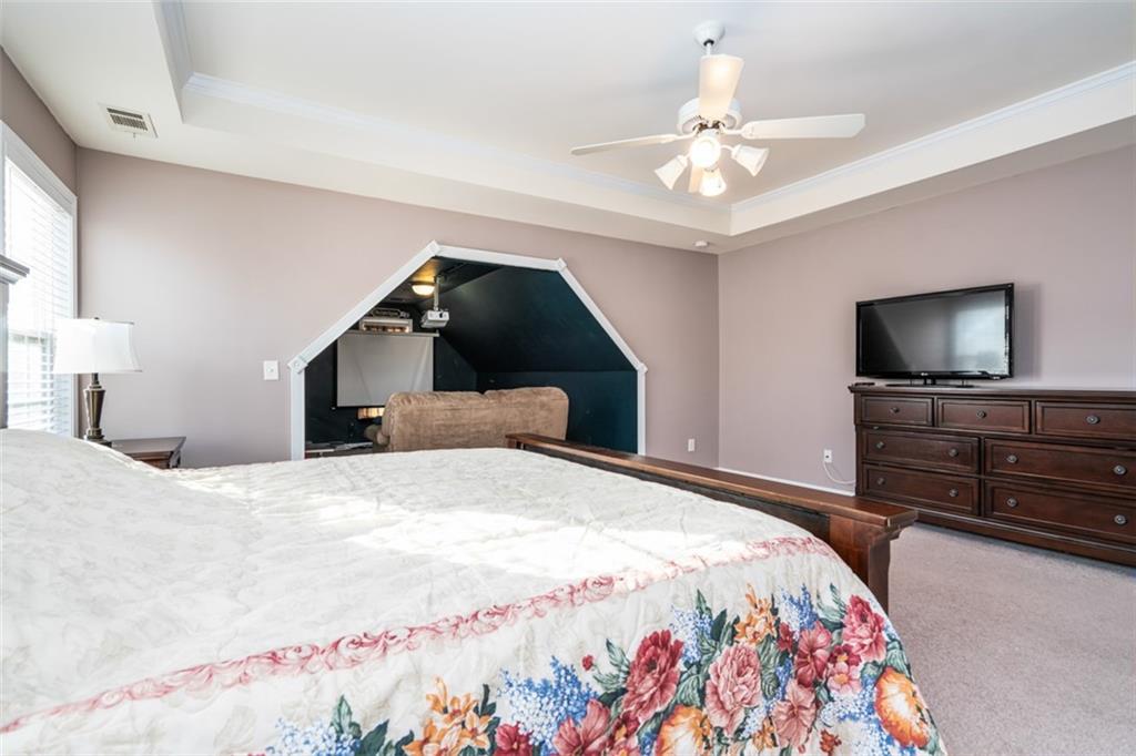 2304 Willow Shade Court