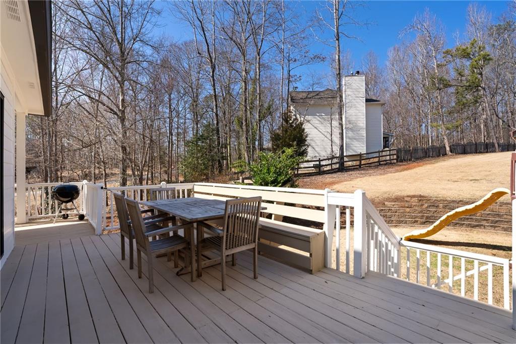 211 Falcon Pointe Court