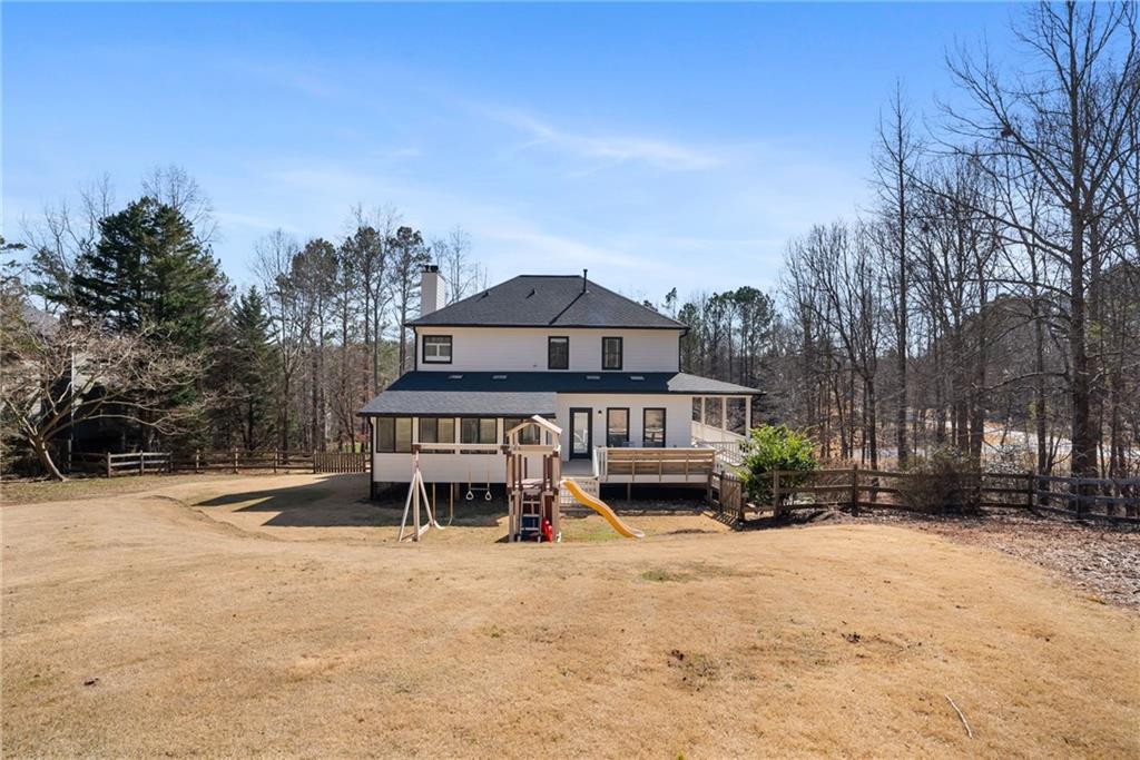 211 Falcon Pointe Court