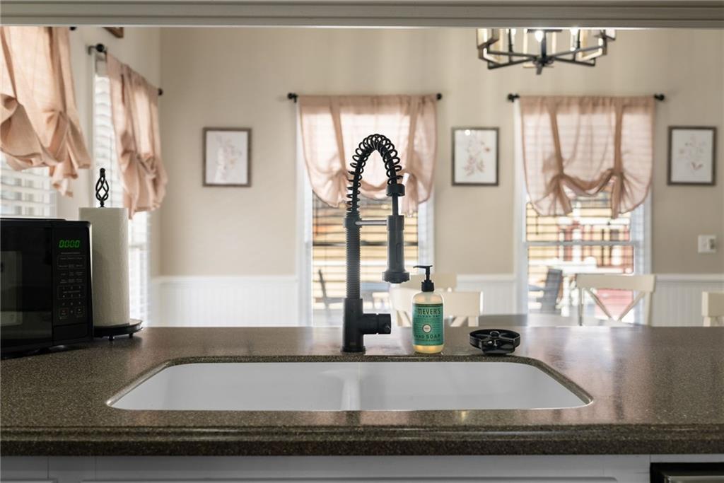 211 Falcon Pointe Court