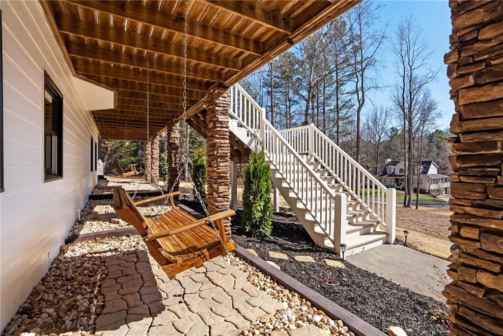 211 Falcon Pointe Court