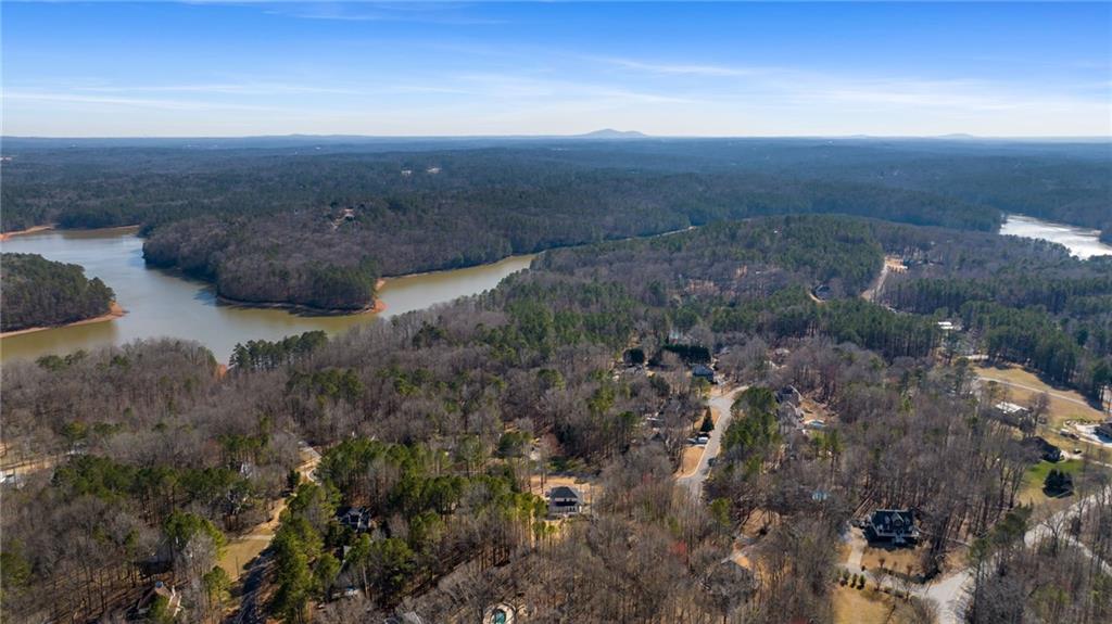 211 Falcon Pointe Court
