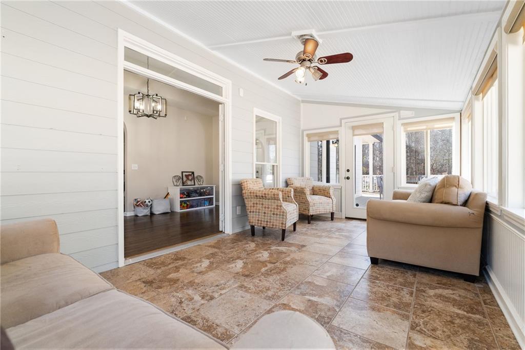 211 Falcon Pointe Court