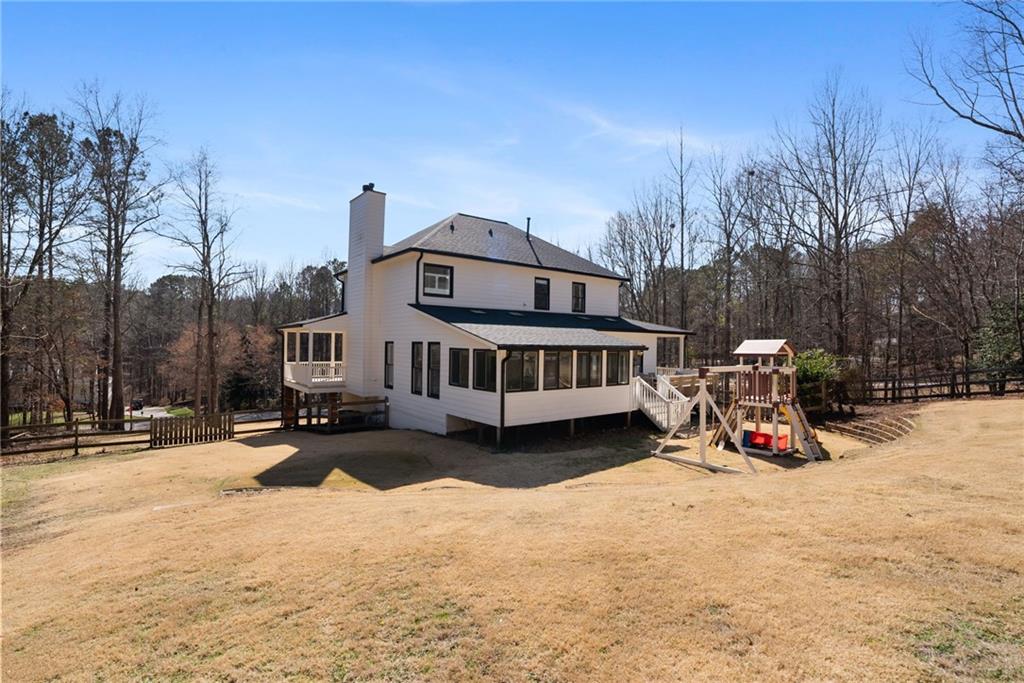 211 Falcon Pointe Court