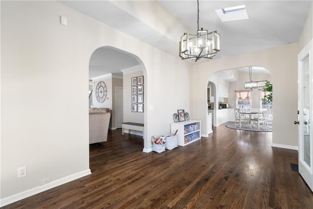 211 Falcon Pointe Court