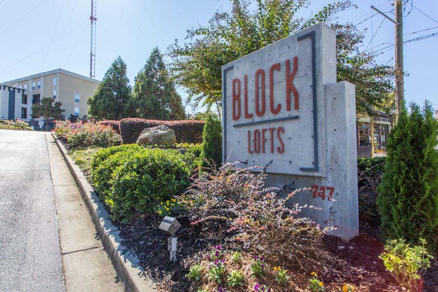 747 RALPH MCGILL Boulevard NE Unit 335