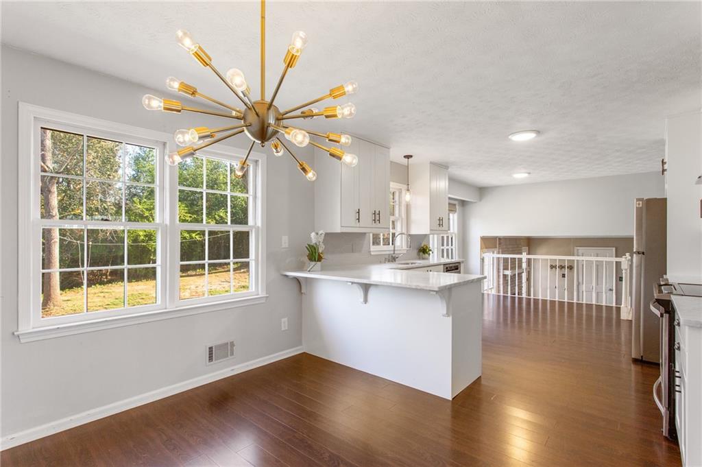 360 Meadowood Drive