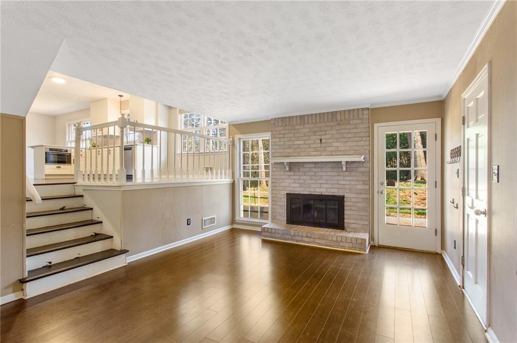 360 Meadowood Drive