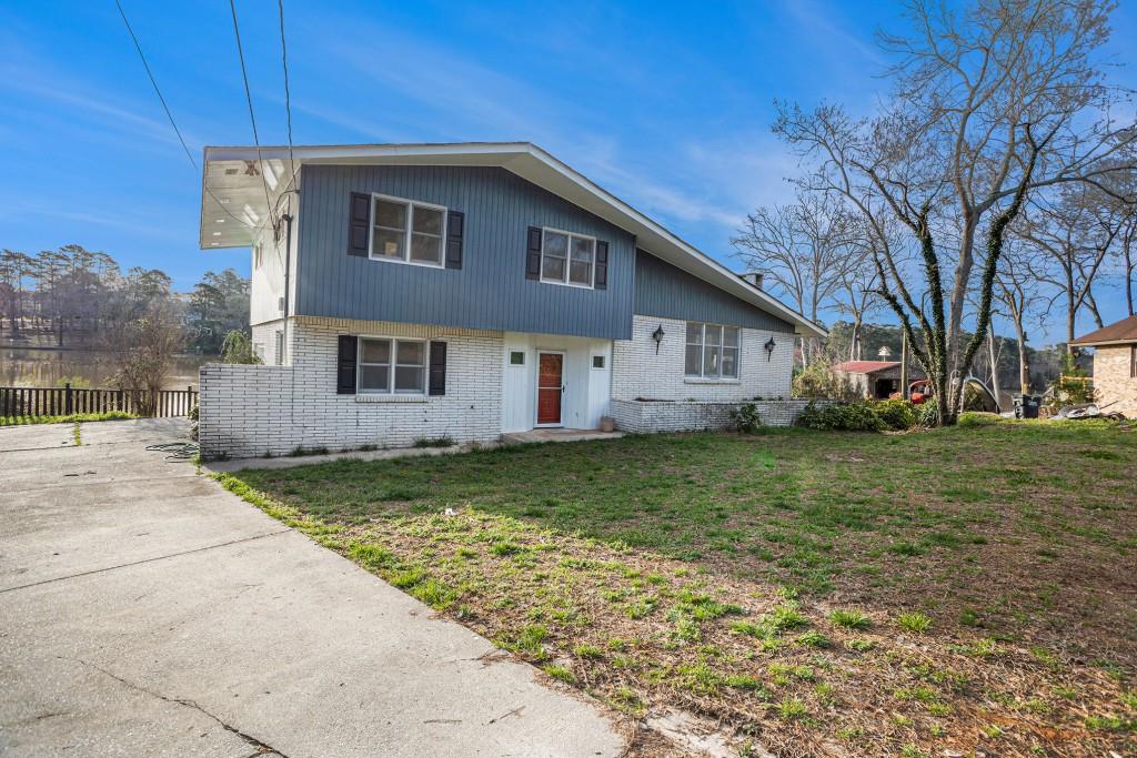 2090 Napoli Circle