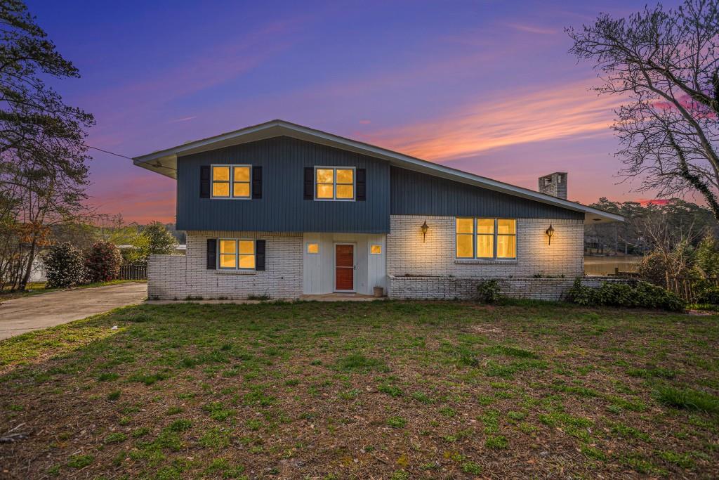 2090 Napoli Circle