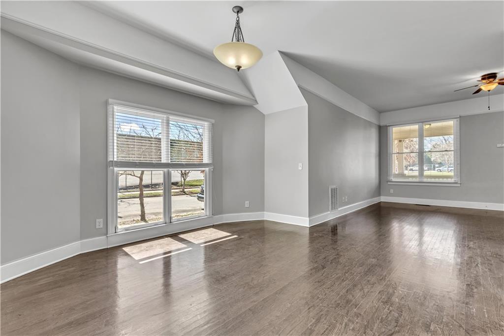 94 Lucy Street SE Unit B