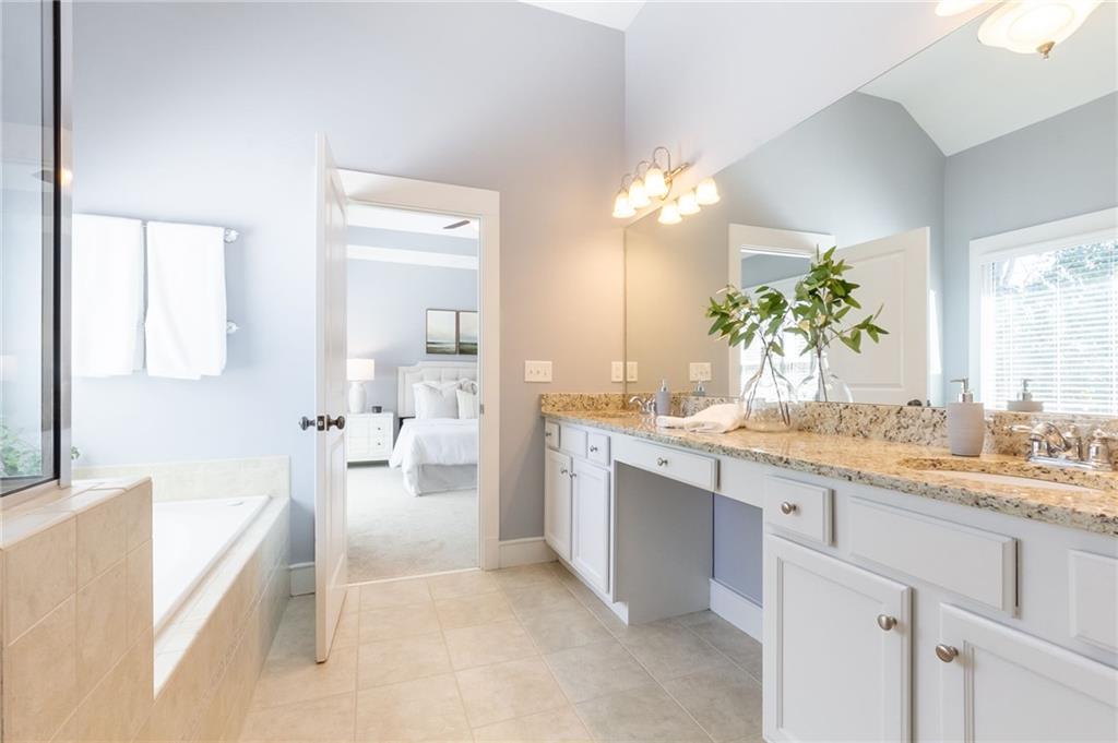 1719 Carrington Pointe