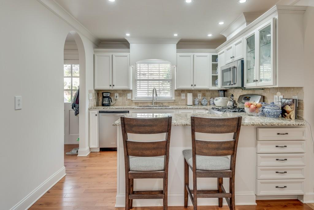 1174 Mayfield Drive
