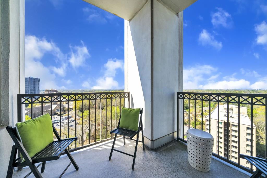 2828 Peachtree Road Unit 1703