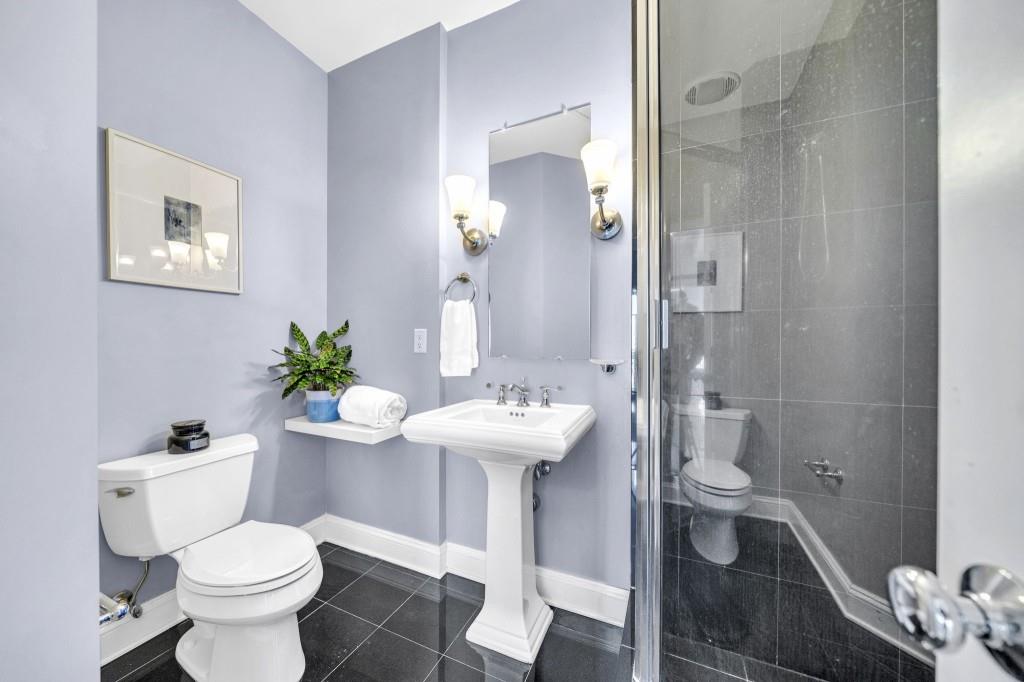 2828 Peachtree Road Unit 1703