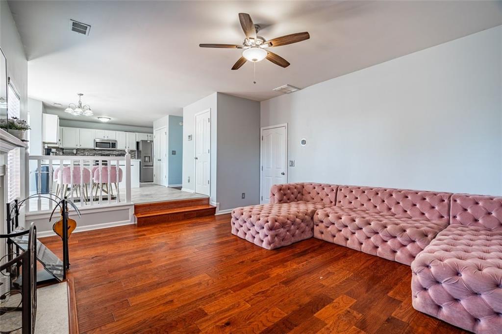 9110 SOMERSPORT Drive