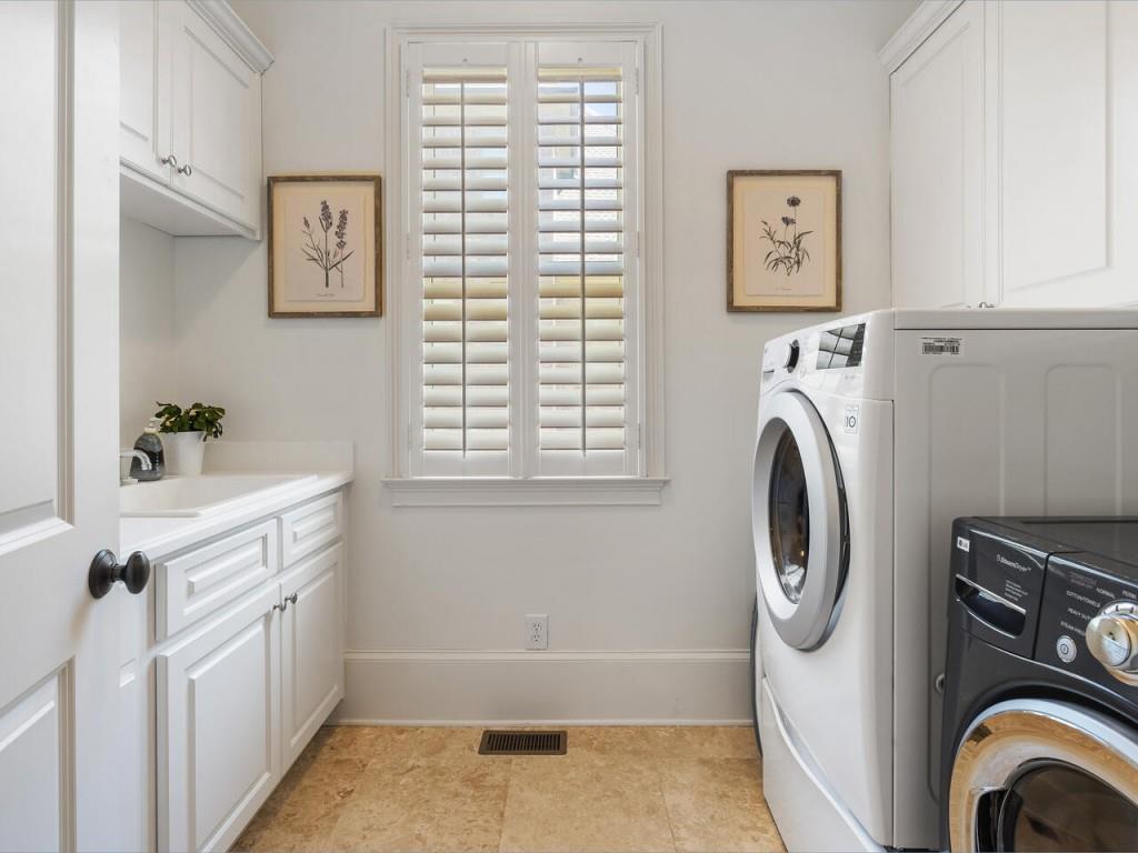 4506 Mystique Way NE