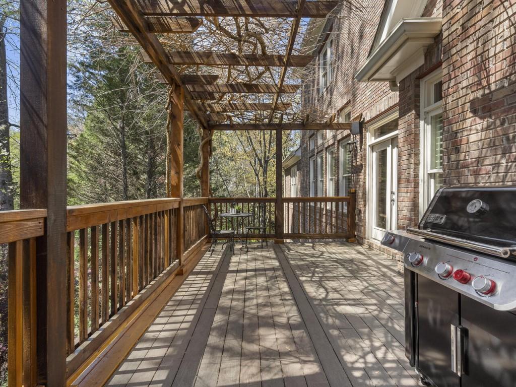 4506 Mystique Way NE