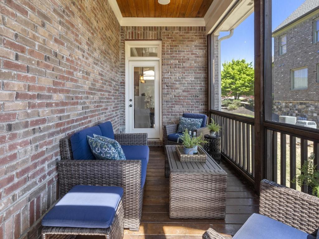 4506 Mystique Way NE