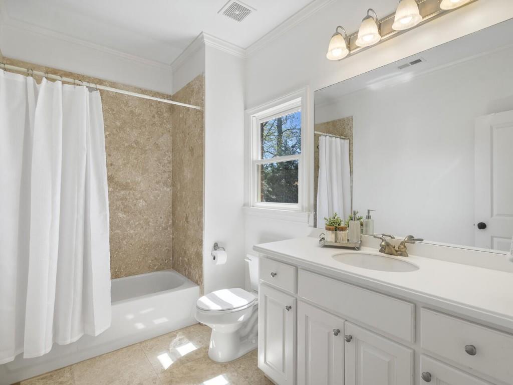 4506 Mystique Way NE