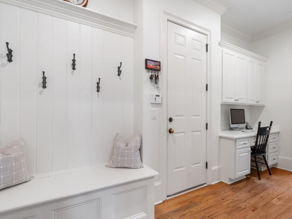 4506 Mystique Way NE