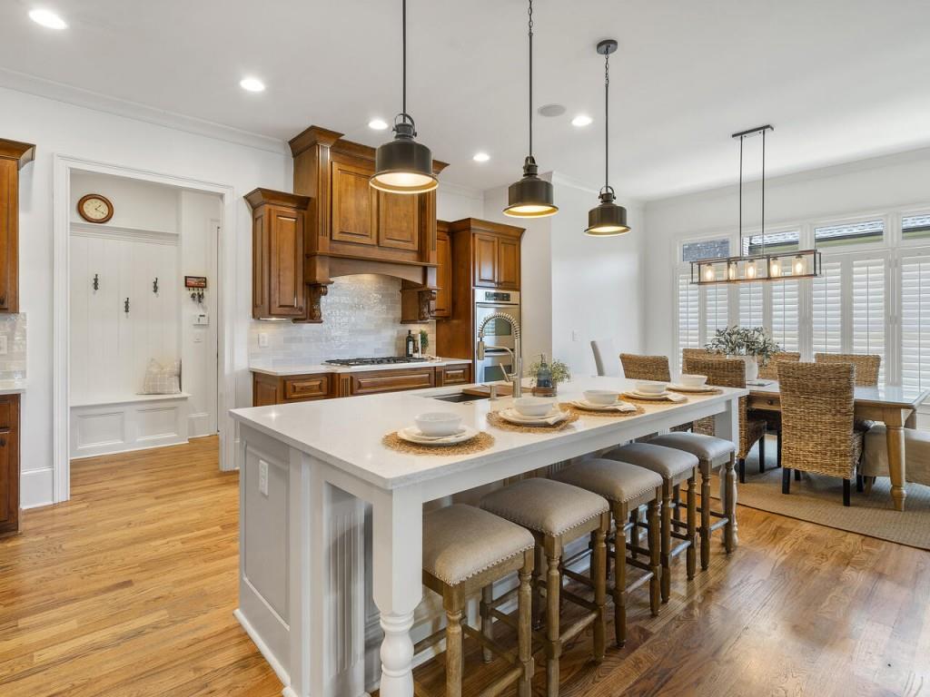 4506 Mystique Way NE