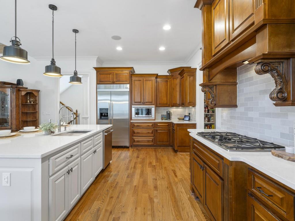 4506 Mystique Way NE