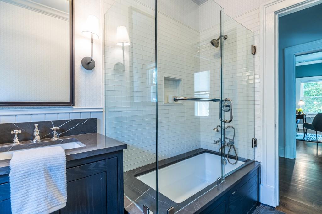 377 10th Street NE Unit 7