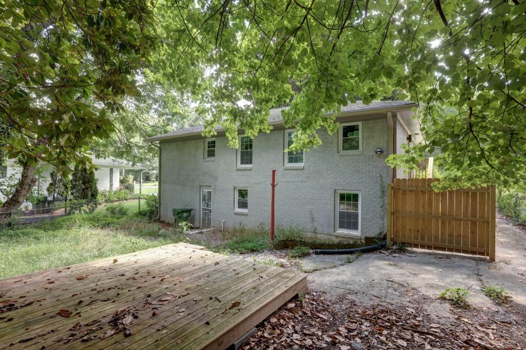 230 Aaron Street NW