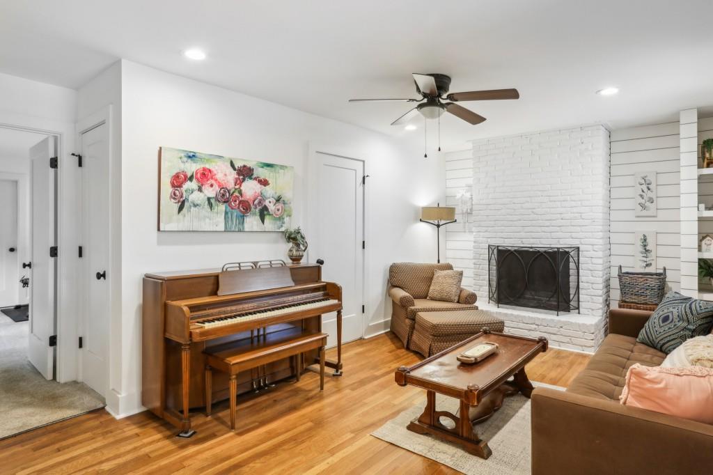 847 N Superior Avenue