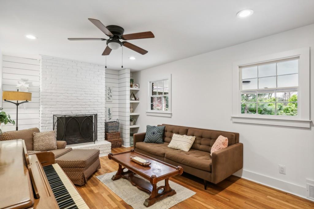 847 N Superior Avenue
