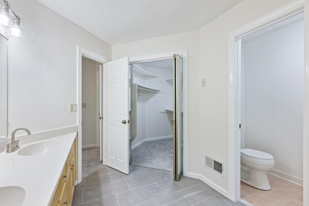 2690 Hill Gate Court