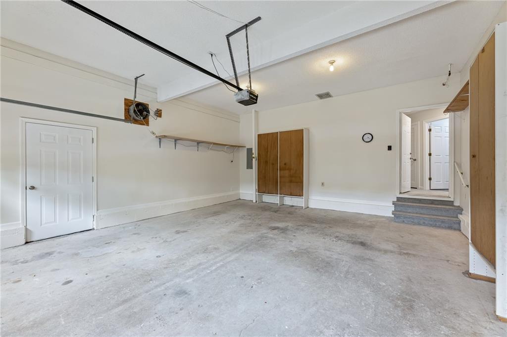 2690 Hill Gate Court