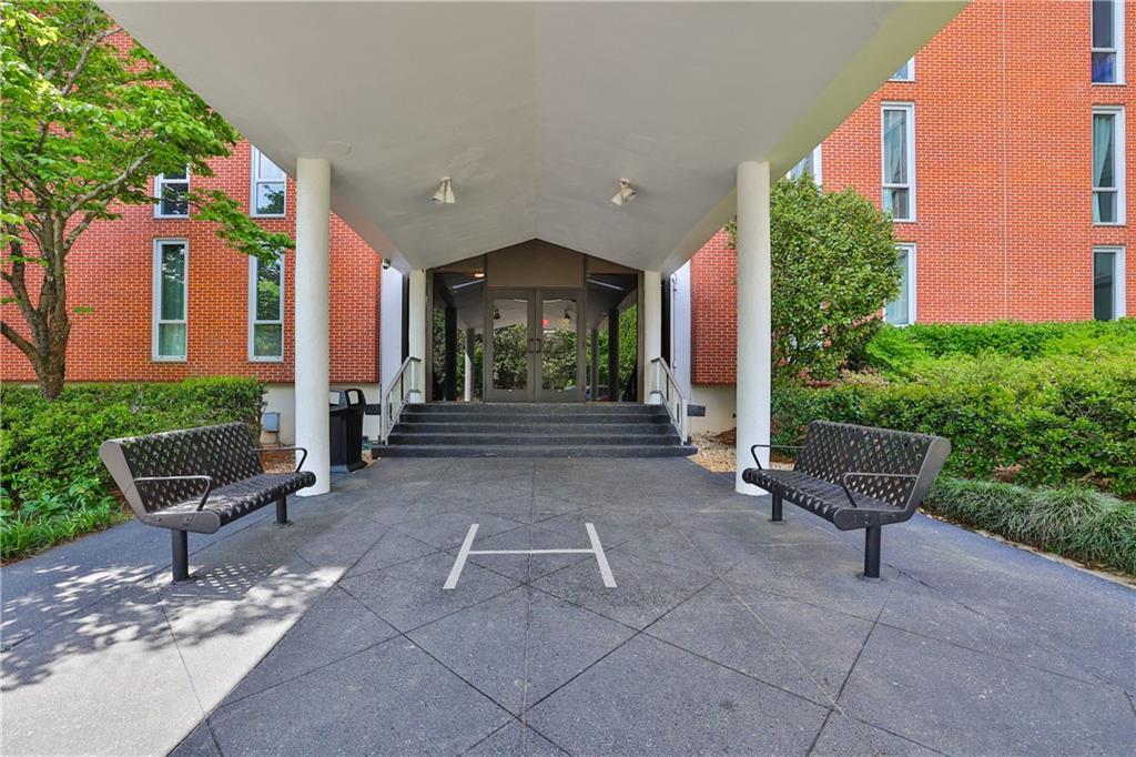 3060 Pharr Court North NW Unit 304