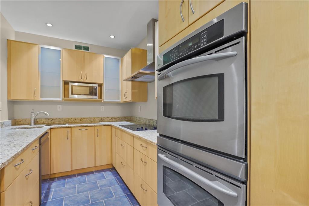 3060 Pharr Court North NW Unit 304