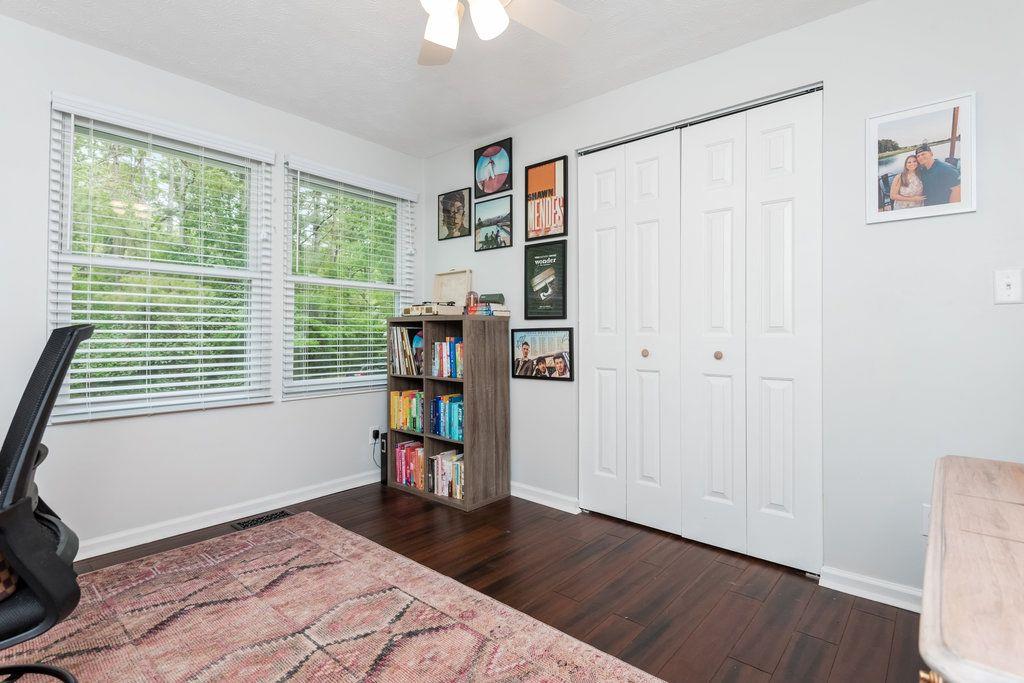 1035 TAYLOR KNOLL CLOSE