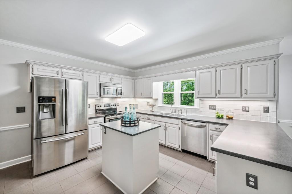 2410 Caylor Hill Pointe