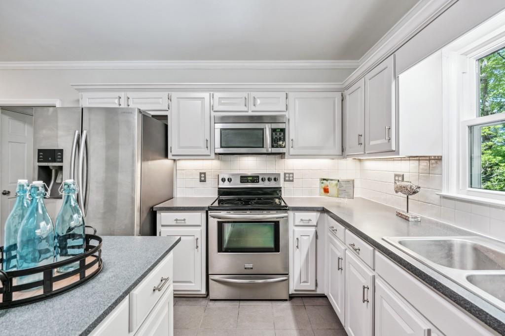 2410 Caylor Hill Pointe