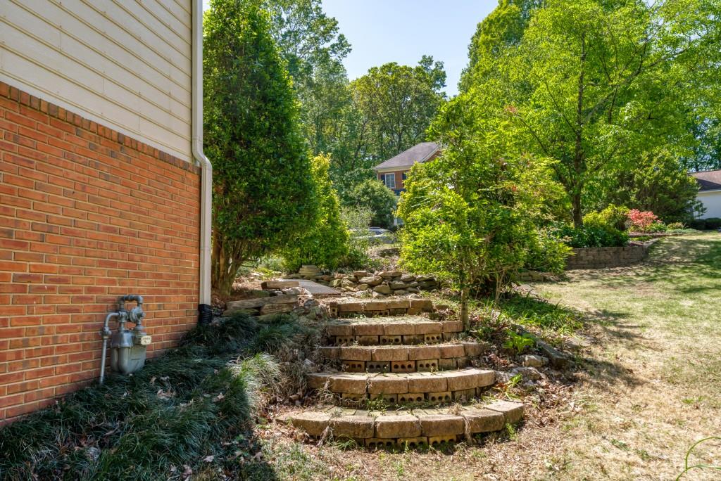 2410 Caylor Hill Pointe